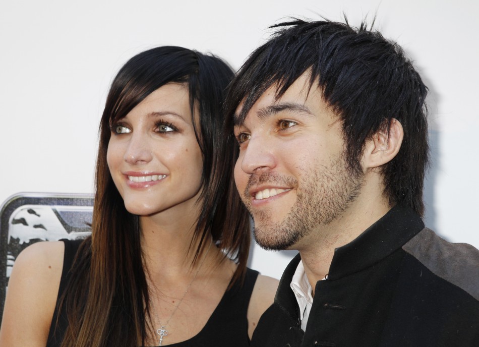 HollywoodAshleeSimpsonWithHerHusbandPeteWentzIn HollywoodAshleeSimpsonWithHerHusbandPeteWentzIn